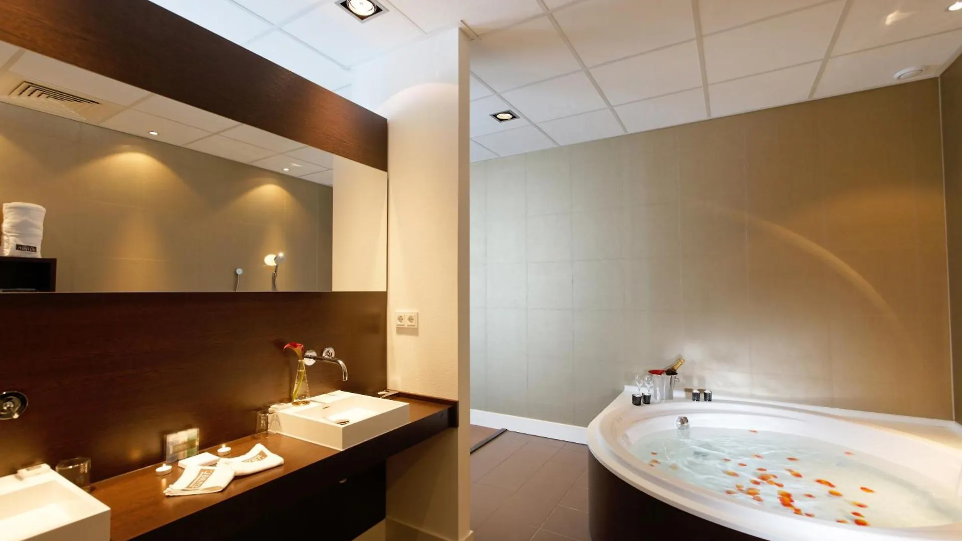 ***  Hotel & Wellness Zuiver Amsterdam Netherlands